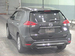 NISSAN X-TRAIL 2018