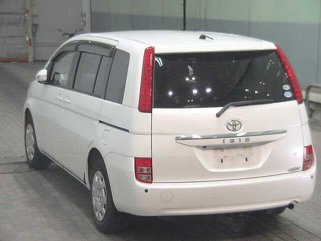 TOYOTA ISIS 2009
