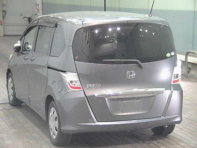 HONDA FREED 2012