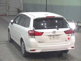 TOYOTA COROLLA FIELDER 2015