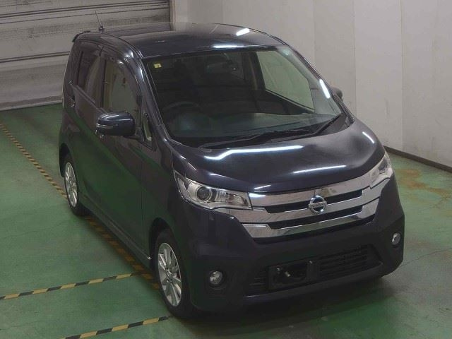 NISSAN DAYZ 2014