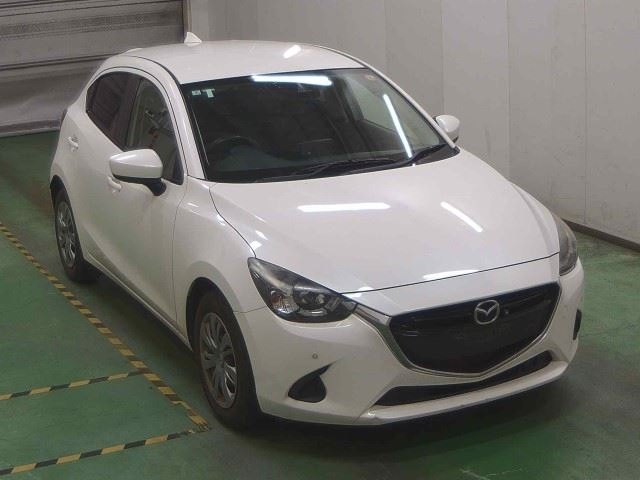 MAZDA DEMIO 2018