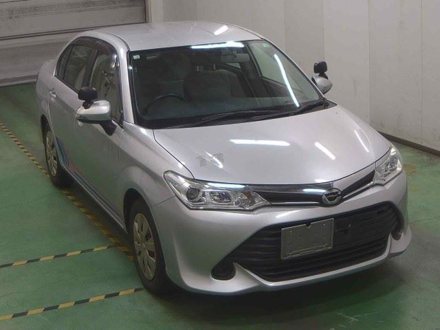 TOYOTA COROLLA AXIO 2015