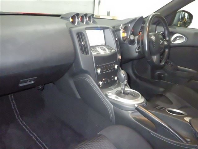 NISSAN FAIRLADYZ 2010