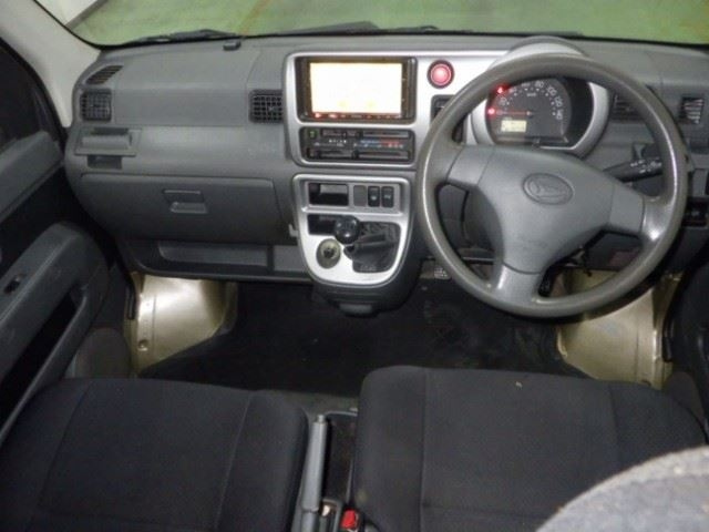 DAIHATSU HIJET VAN 2015