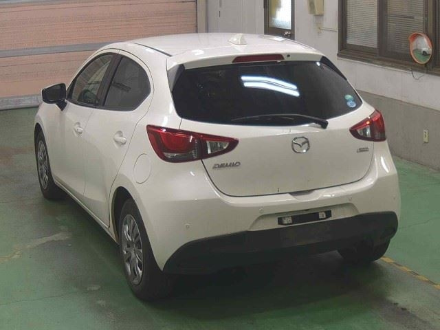 MAZDA DEMIO 2018