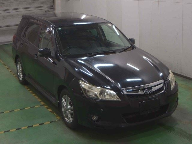 SUBARU EXIGA 2012