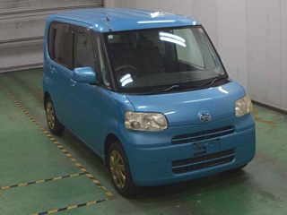 DAIHATSU TANTO 2011