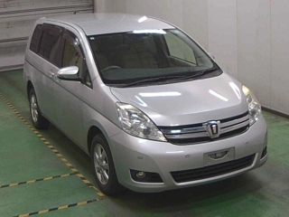 TOYOTA ISIS 2015