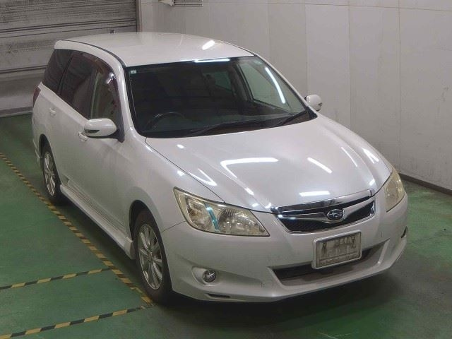 SUBARU EXIGA 2011