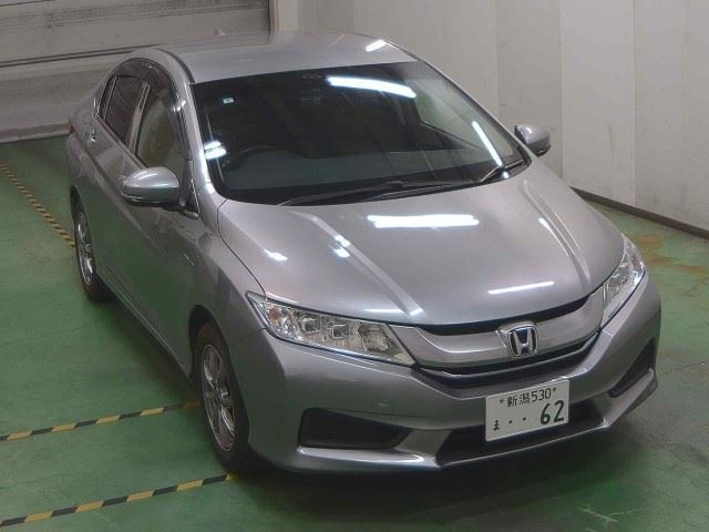 HONDA GRACE 2015