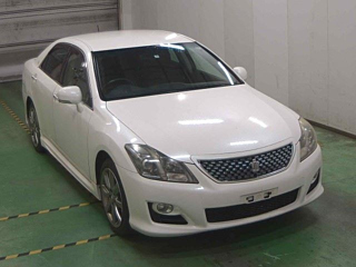 TOYOTA CROWN 2009