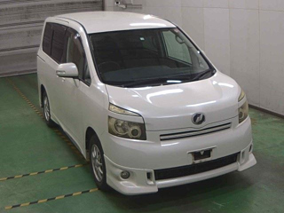 TOYOTA VOXY 2008