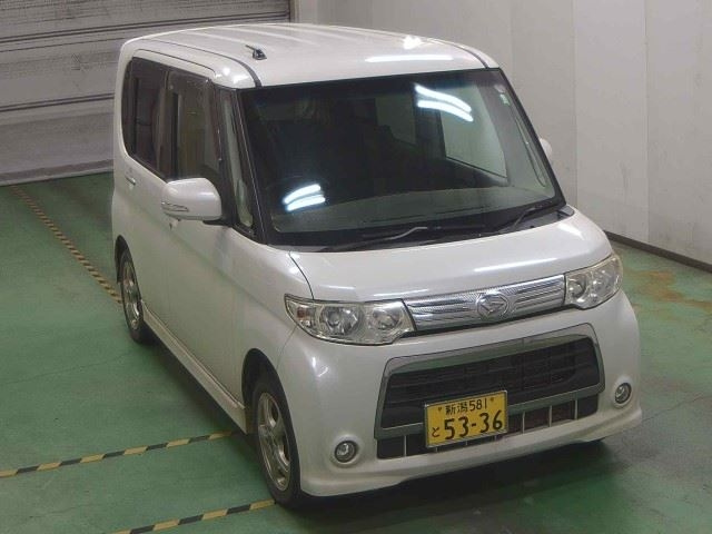DAIHATSU TANTO 2012