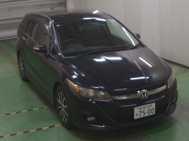 HONDA STREAM 2010