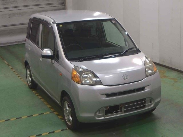 HONDA LIFE 2010