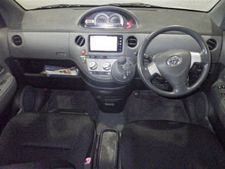 TOYOTA SIENTA 2014
