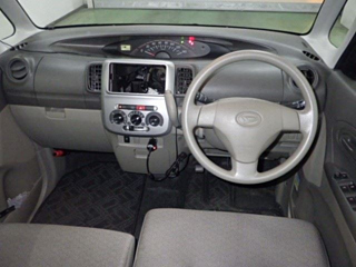 DAIHATSU TANTO 2011