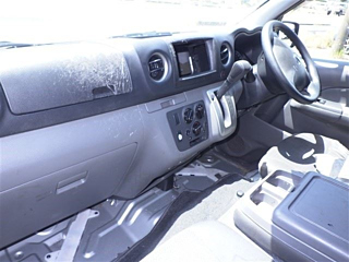NISSAN CARAVAN VAN 2014