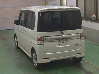 DAIHATSU TANTO 2010