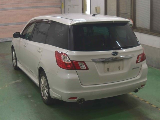 SUBARU EXIGA 2011