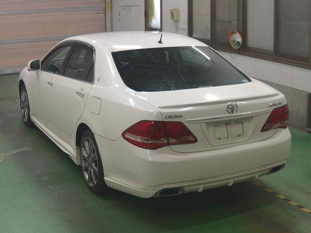 TOYOTA CROWN 2009