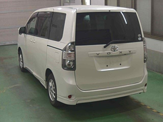 TOYOTA VOXY 2008