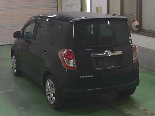 TOYOTA RACTIS 2010