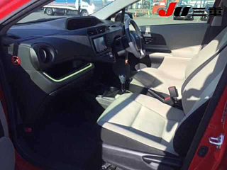 TOYOTA AQUA 2014