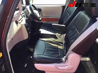 TOYOTA PORTE 2013