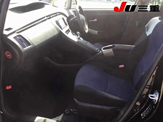 TOYOTA PRIUS 2013