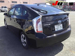 TOYOTA PRIUS 2013