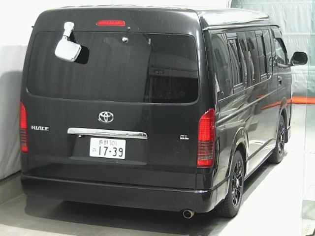 TOYOTA HIACE 2009