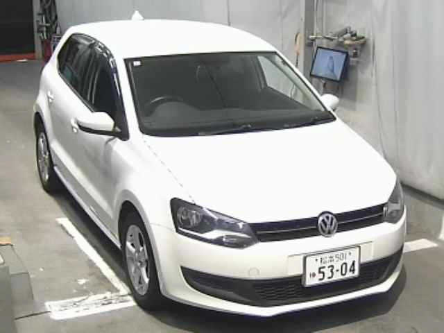 VOLKSWAGEN POLO 2012
