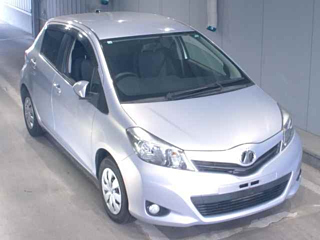 TOYOTA VITZ 2014