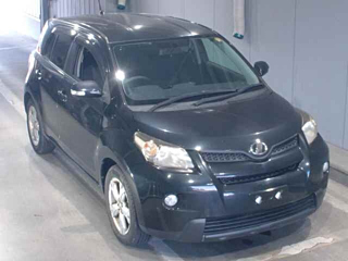 TOYOTA IST 2010