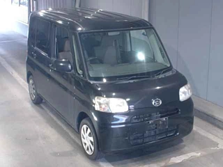 DAIHATSU TANTO 2011