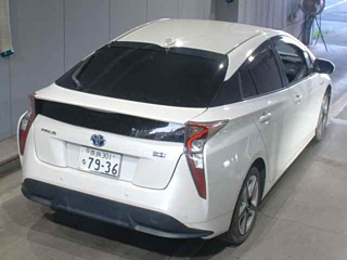 TOYOTA PRIUS 2017