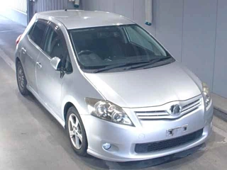 TOYOTA AURIS 2010
