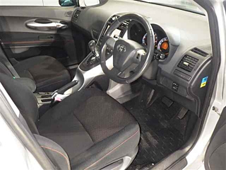 TOYOTA AURIS 2010