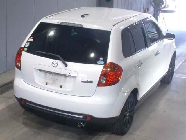 MAZDA VERISA 2015