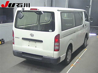 TOYOTA HIACE VAN 2017