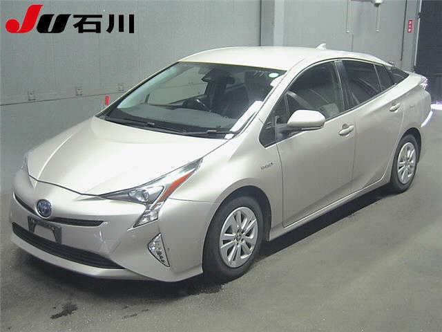 TOYOTA PRIUS 2016