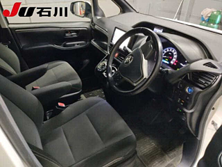 TOYOTA ESQUIRE 2016