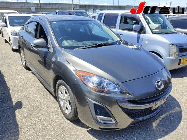 MAZDA AXELA 2010