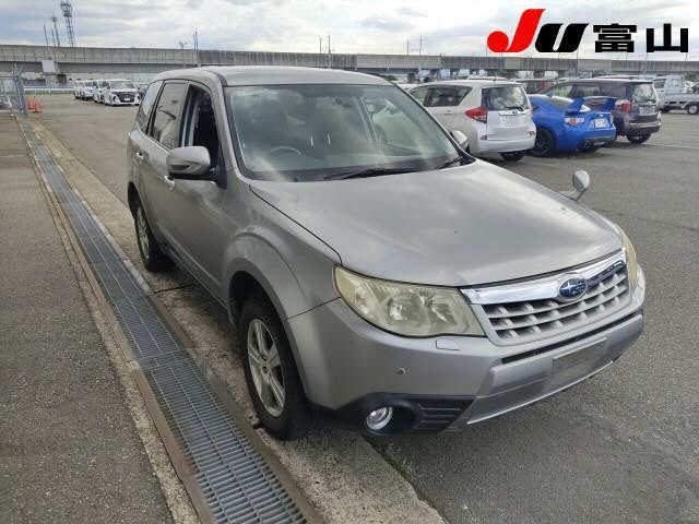 SUBARU FORESTER 2011