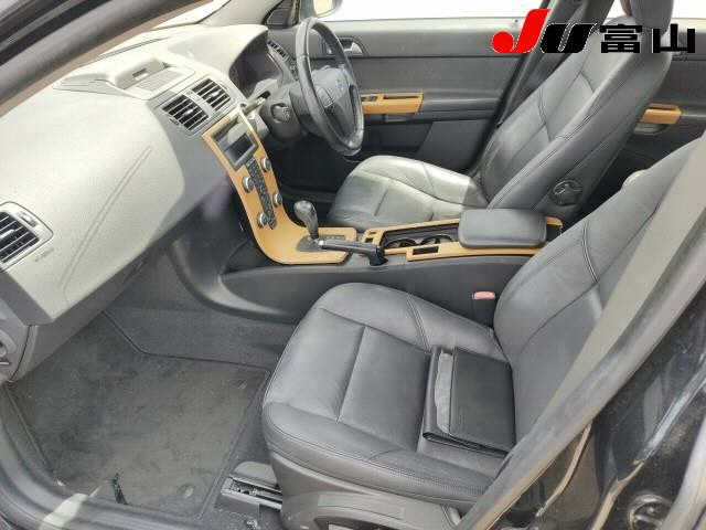 VOLVO V40 2012