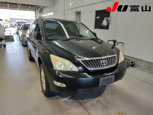 TOYOTA HARRIER 2010