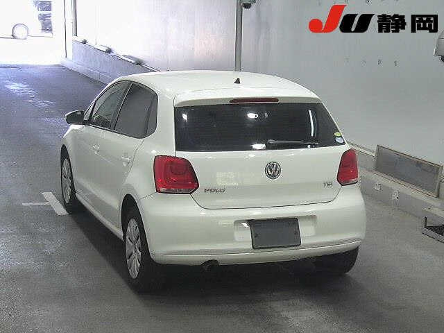 VOLKSWAGEN POLO 2012