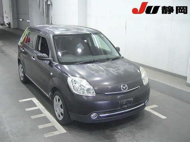 MAZDA VERISA 2010